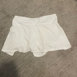 Size 6 lululemon tennis skirt